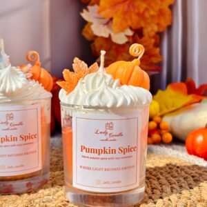 Ароматизована свічка Pumpkin з теплим осіннім ароматом