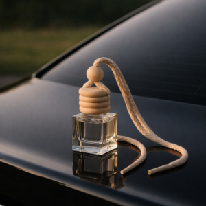 Автомобільний дифузор з ароматом «Бузок» для салону авто, скляний флакон з ніжним квітковим звучанням