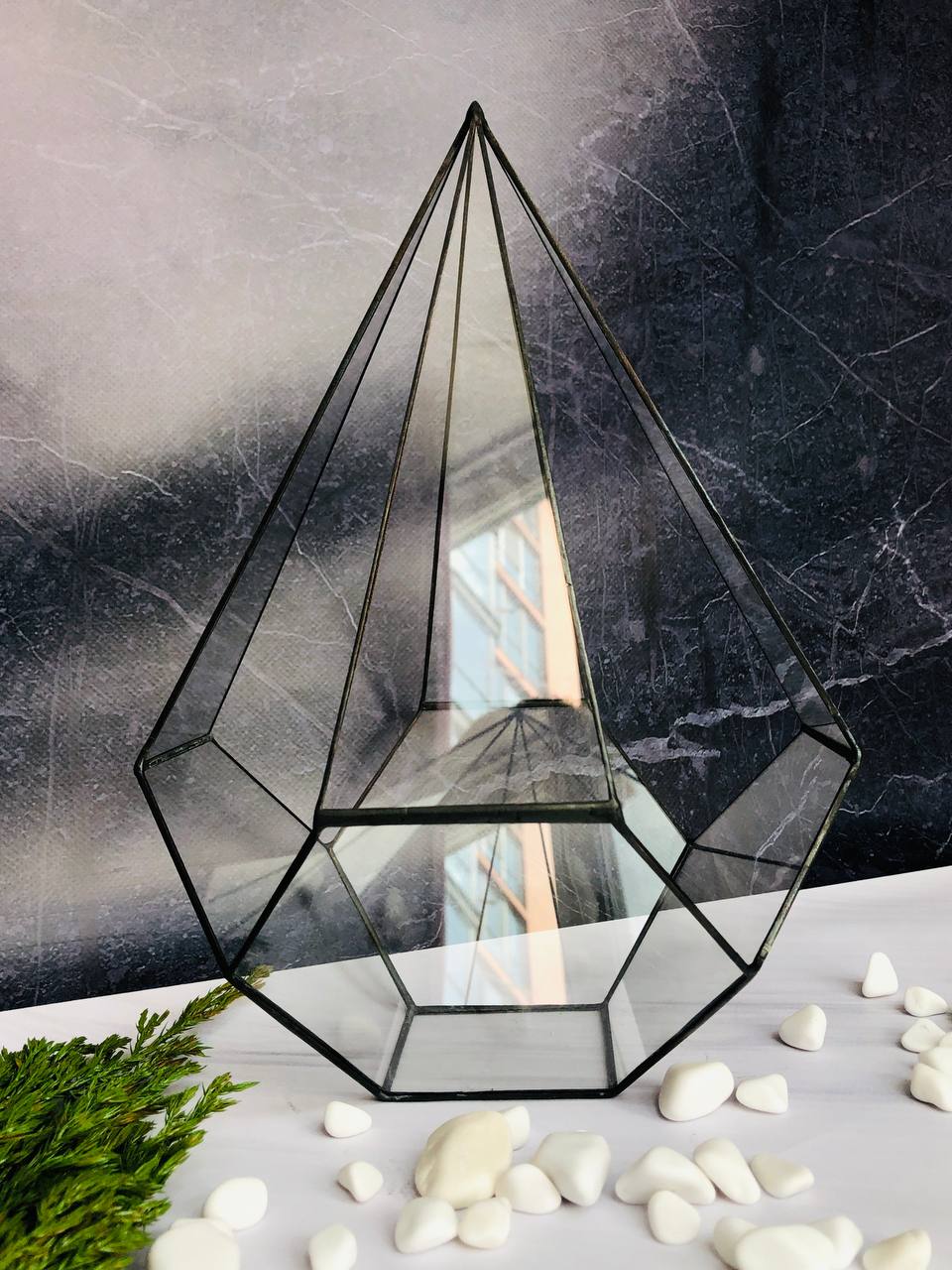 Деталі пайки металом у флораріумі техніки Тіффані