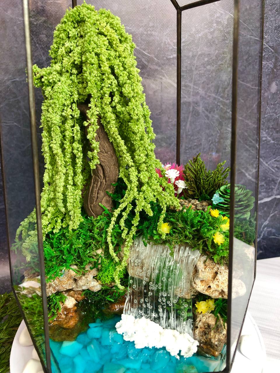 Флораріум зі стабілізованою композицією у природному стилі